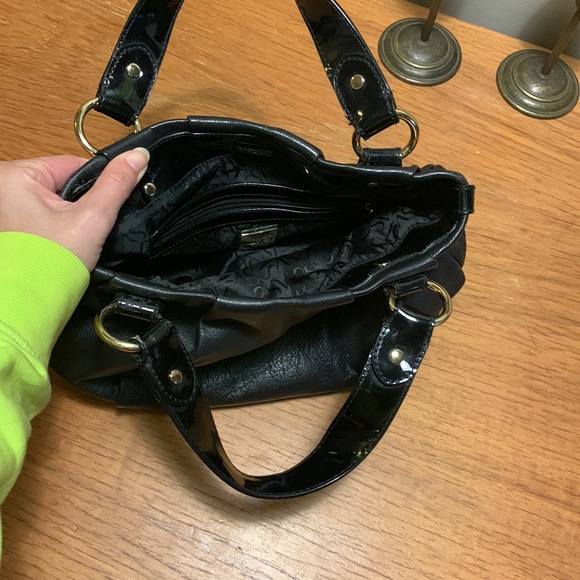 Vera Wang leather handbag - Picture 4 of 5